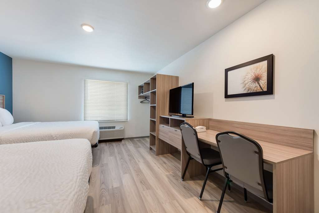 WoodSpring Suites Meridian - photo 14