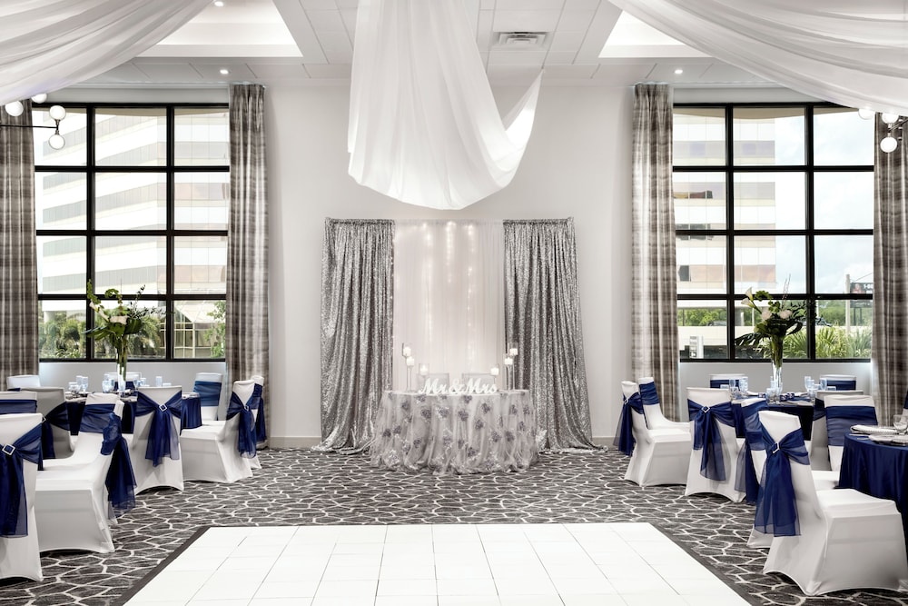 Embassy Suites by Hilton Tampa Airport Westshore - photo 59