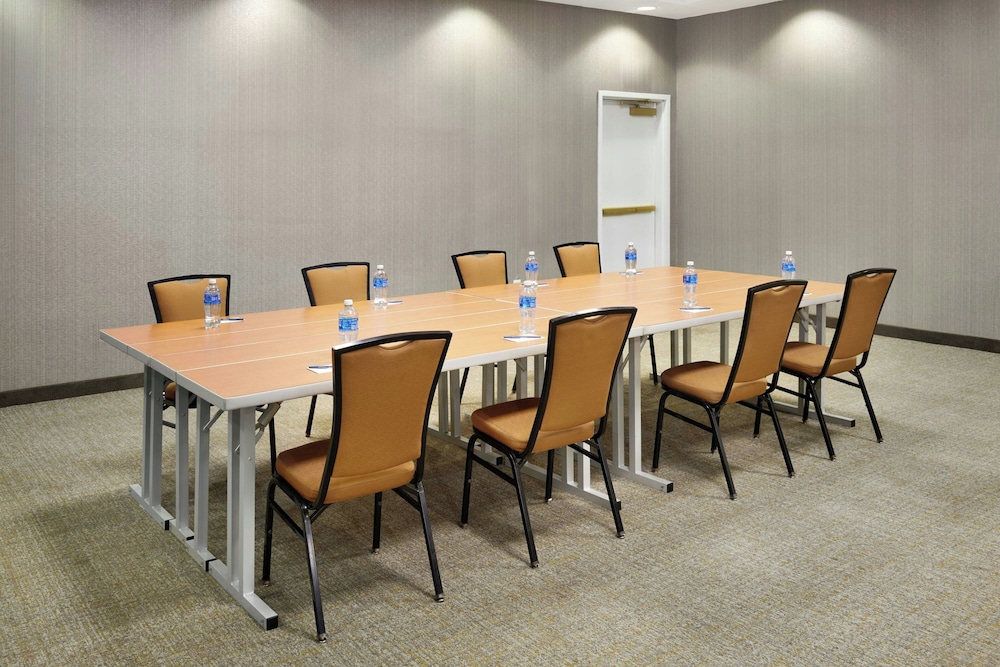SpringHill Suites by Marriott Lansing - photo 31