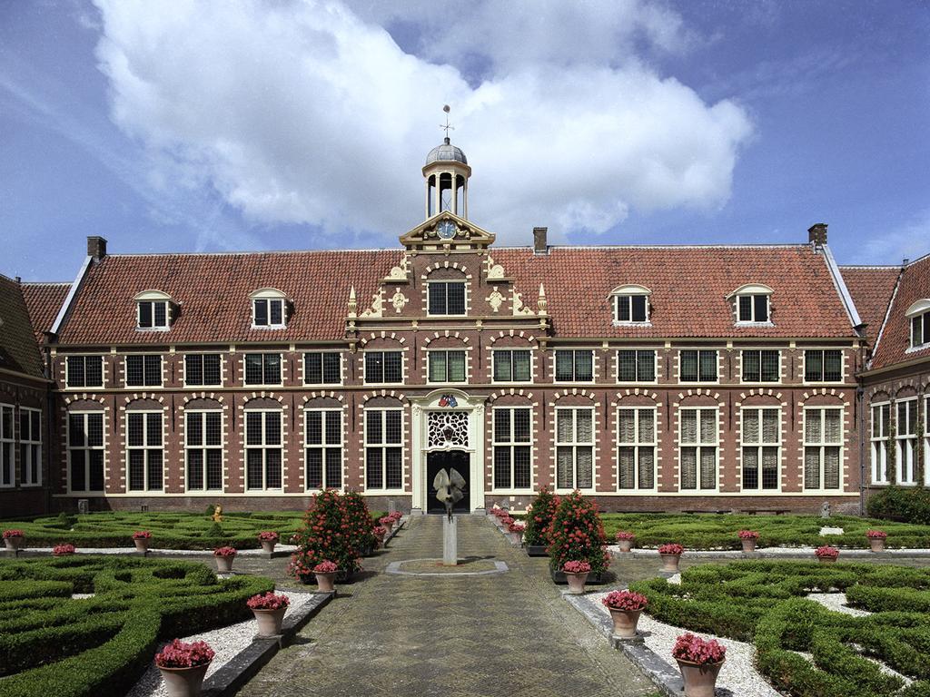 Bed & Breakfast Frans Hals Haarlem — 4-Star Luxury Hotel in Haarlem, Netherlands