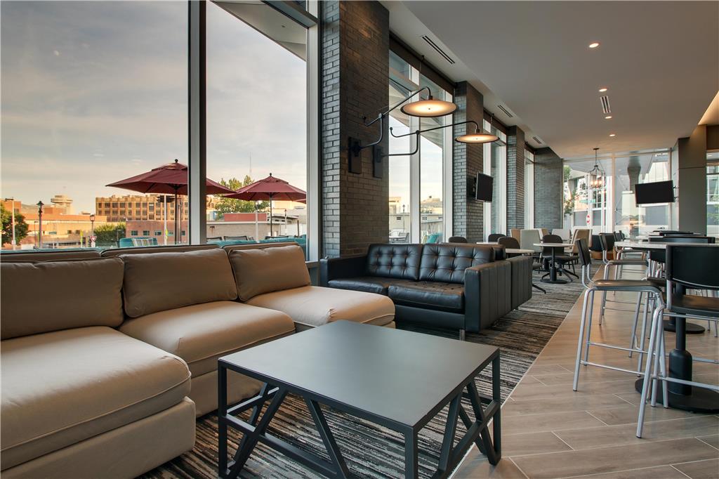 Hyatt Place Milwaukee Downtown - photo 54