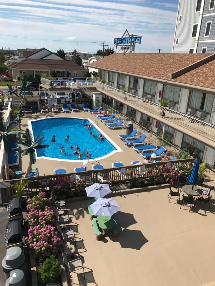 Pyramid Resort Motel - photo 24