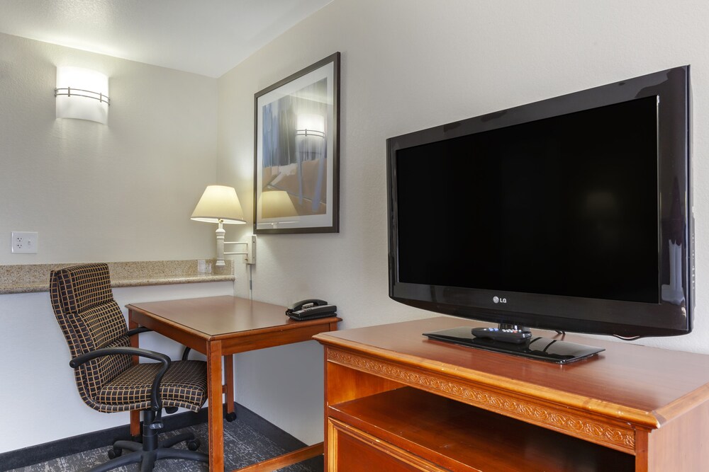 Quality Inn Phoenix Scottsdale West - photo 10