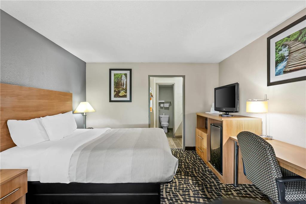 Quality Inn Bowling Green South - photo 8