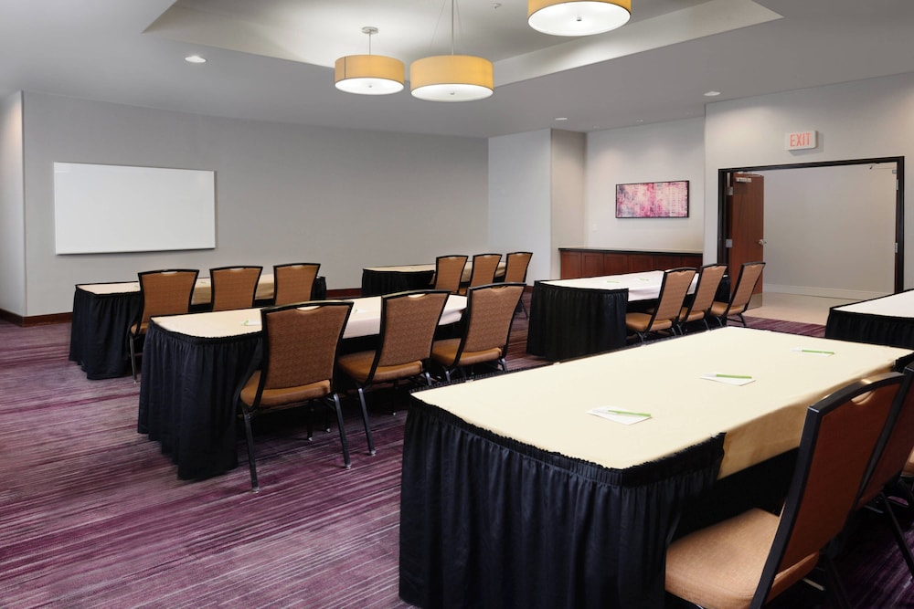 Courtyard by Marriott Houston Pearland - photo 24