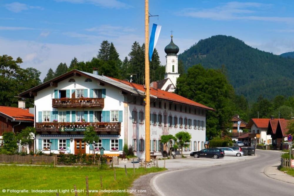 Hotel Gasthof Jachenau — Mittenwald