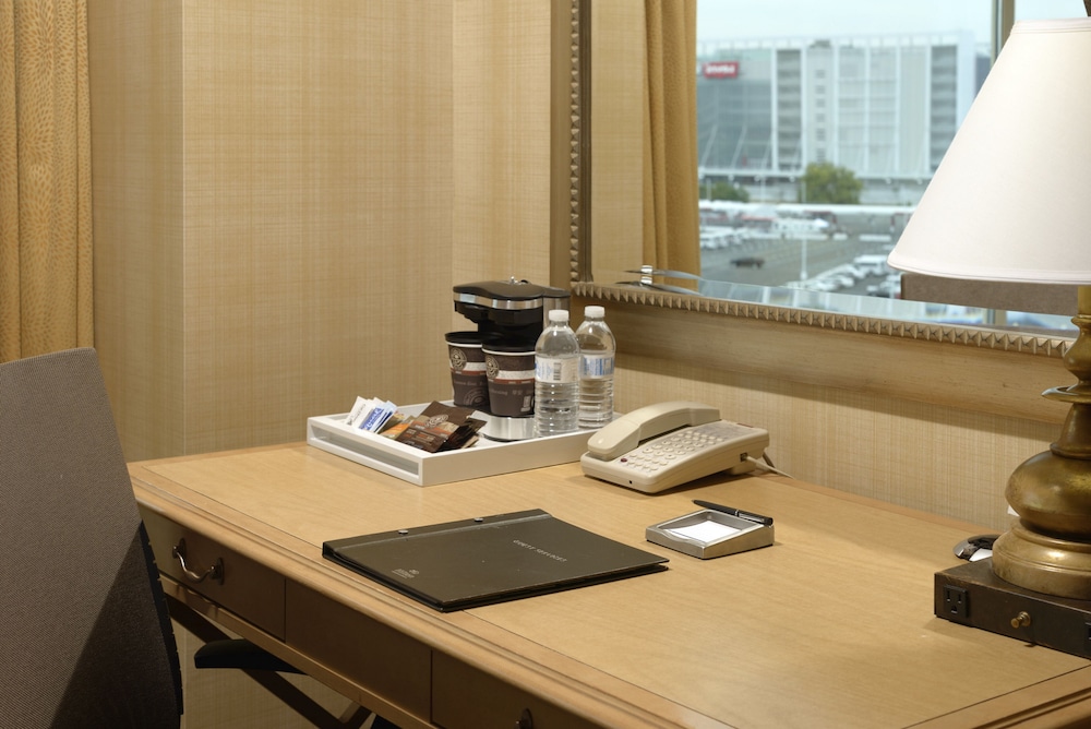 Hilton Santa Clara - photo 3