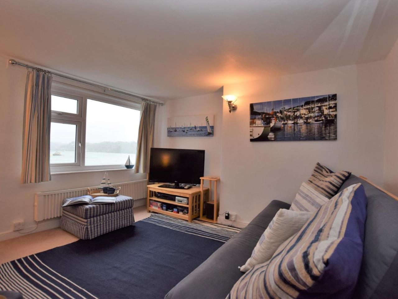 2 Bed in Polruan PC023 in Fowey, United Kingdom