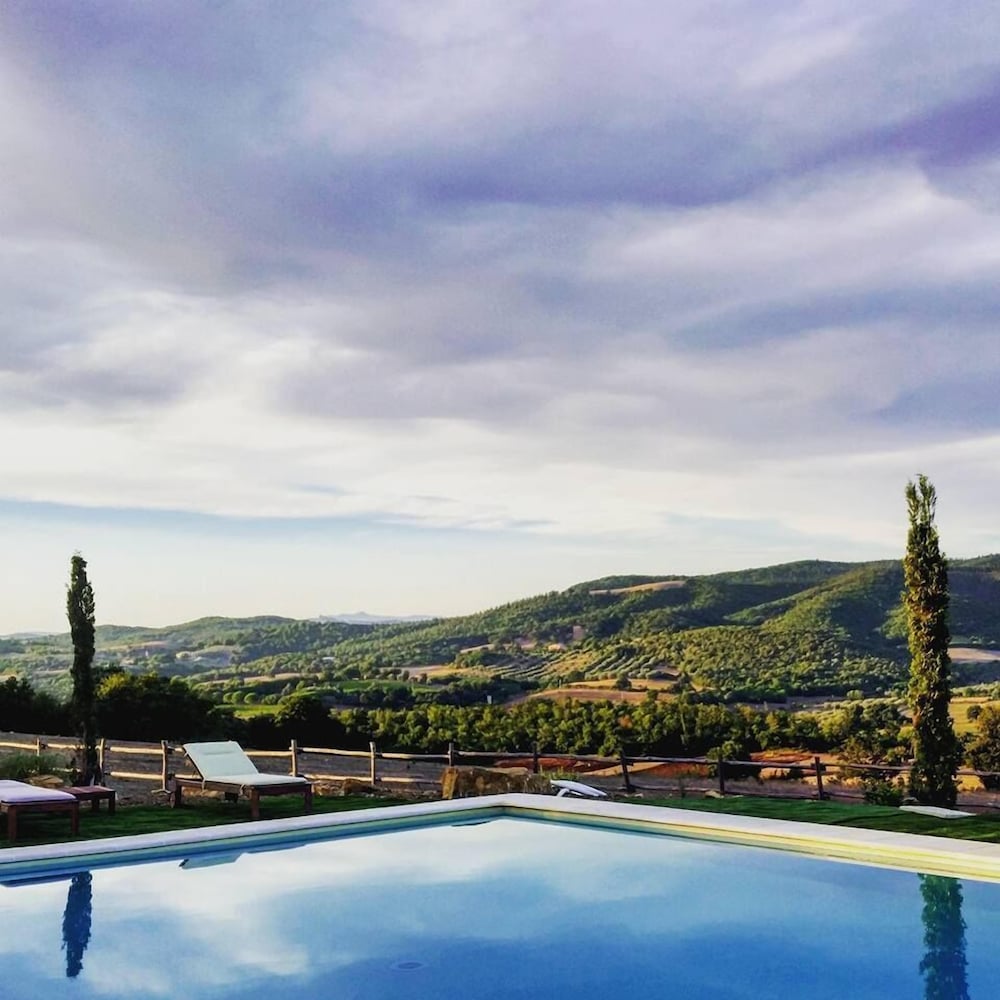 Pietriccio Rosso in Manciano, Italy