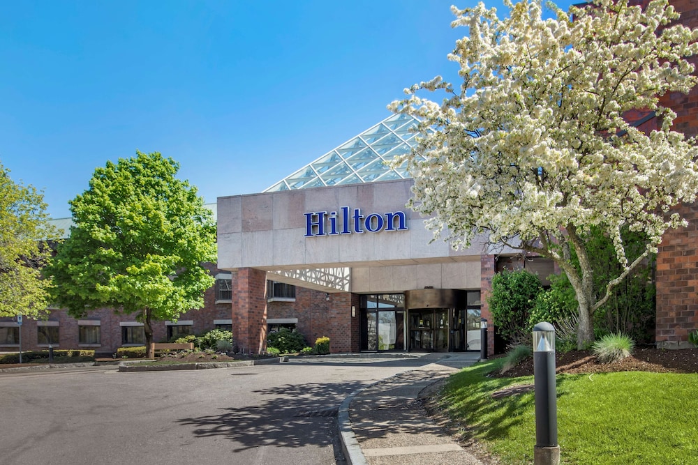 Hilton Boston Dedham - carbon neutral hotel in Dedham