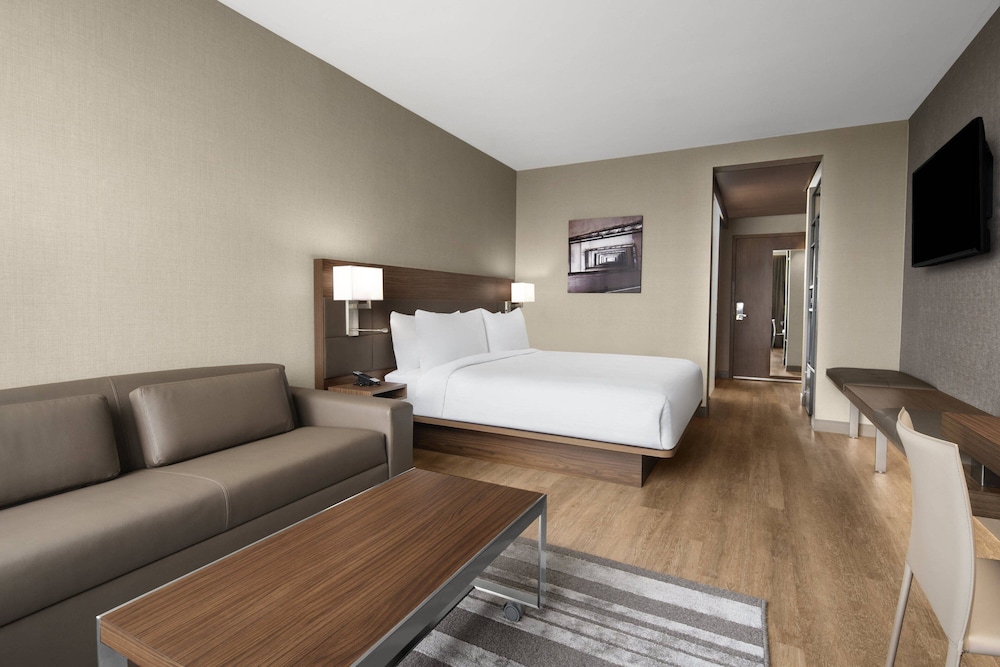 AC Hotel by Marriott Fort Lauderdale Sawgrass Mills Sunrise - photo 20