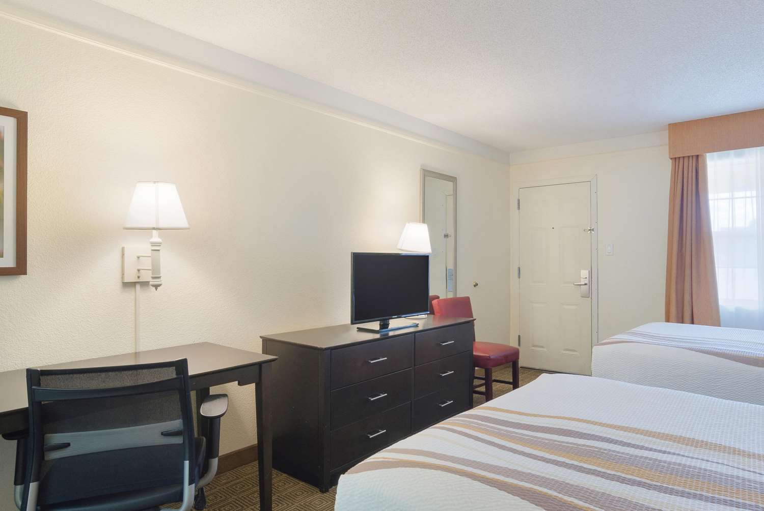 La Quinta Denver Cherry Creek Hotel - photo 23