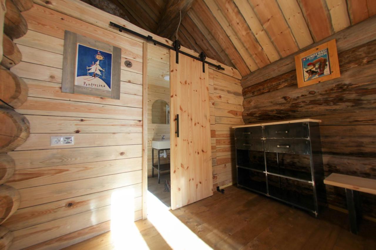 Mountain Cricket Chalets and Apartments Gudauri