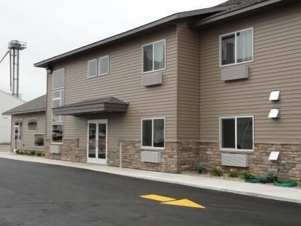 Canby Inn And Suites - featured photo