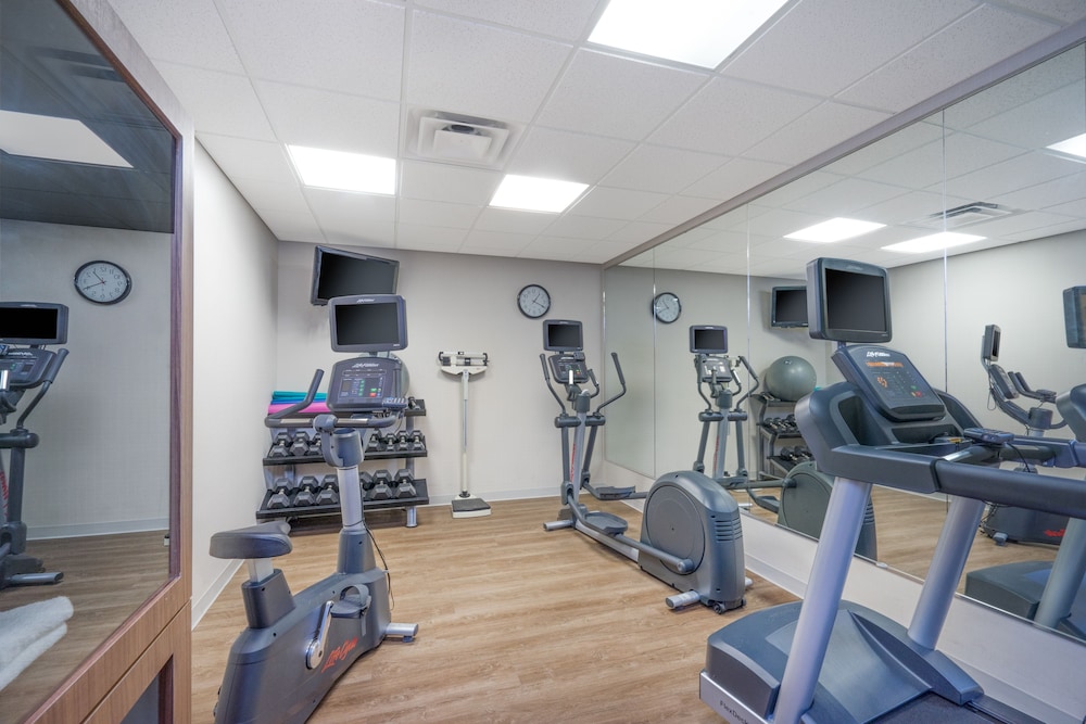 Holiday Inn Express Hotel & Suites Frankfort by IHG - photo 18