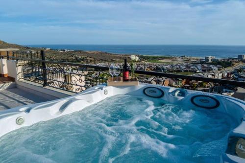 Quivira Golf Course 2 BD PentHouse Ocean View — 4-Star Luxury Hotel in Cabo San Lucas, Mexico