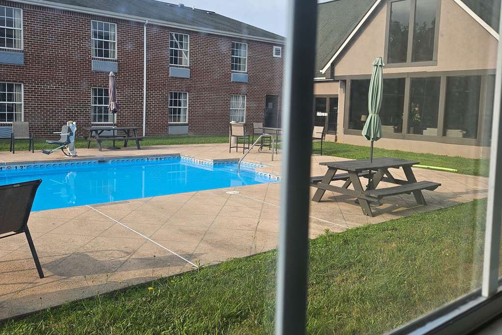 Quality Inn Dublin I 81 - photo 35