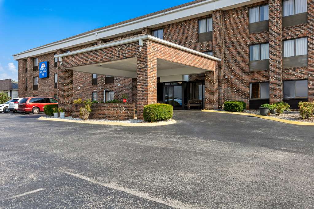 Americas Best Value Inn McMinnville - photo 3