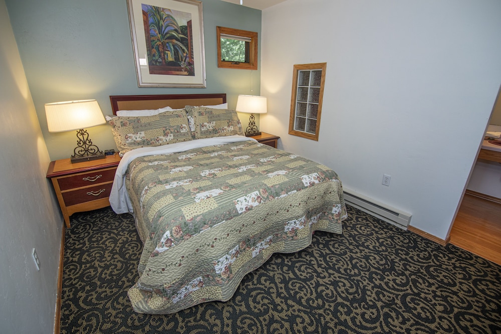 Coachlite Inn - photo 24