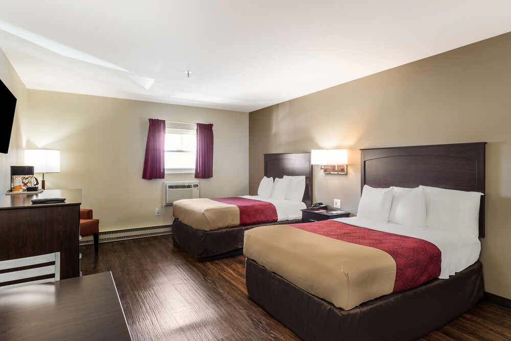 Econo Lodge Near Stewart Inter - photo 12