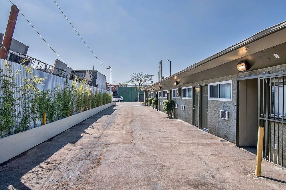 LA Ramona Motel - photo 75