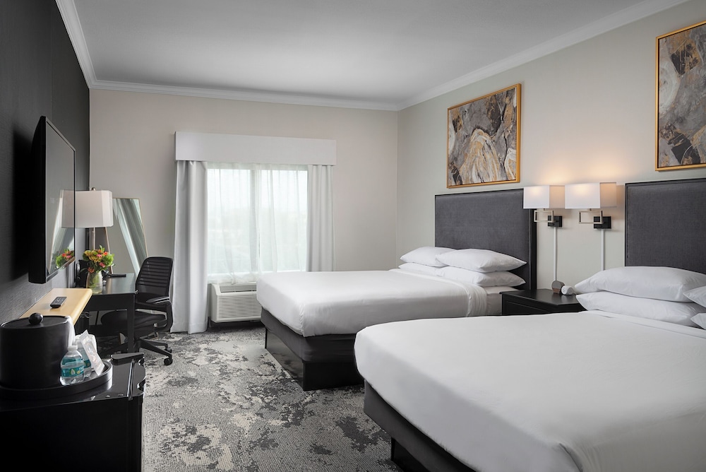 Champions Club and Hotel Houston Westchase - photo 32