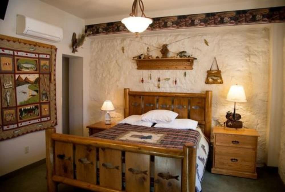 Stone Mill Hotel & Suites - photo 18
