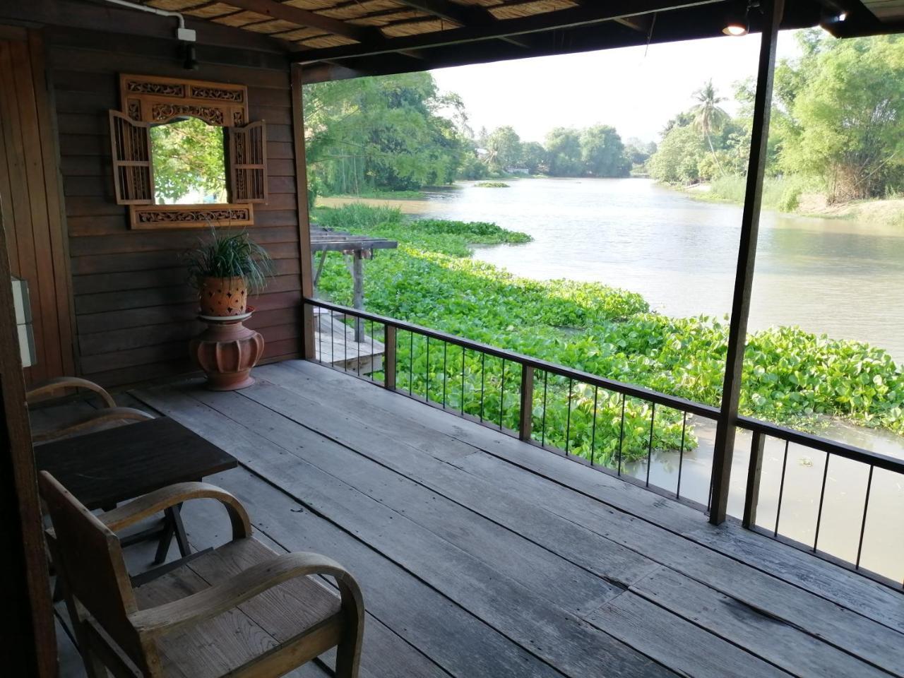 Rustic Charm Suphan in Doembang Nangbuat, Thailand