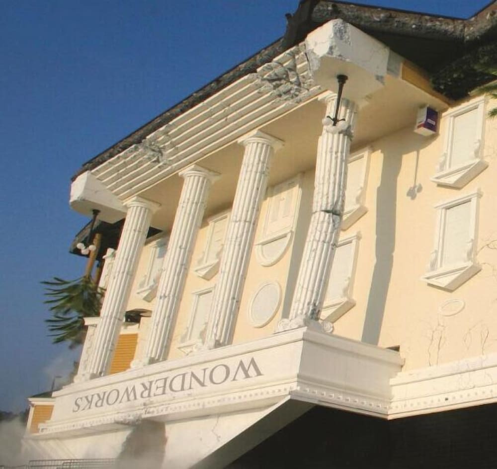 Whispering Pines 423 — 4-Star Luxury Hotel in Pigeon Forge, United States
