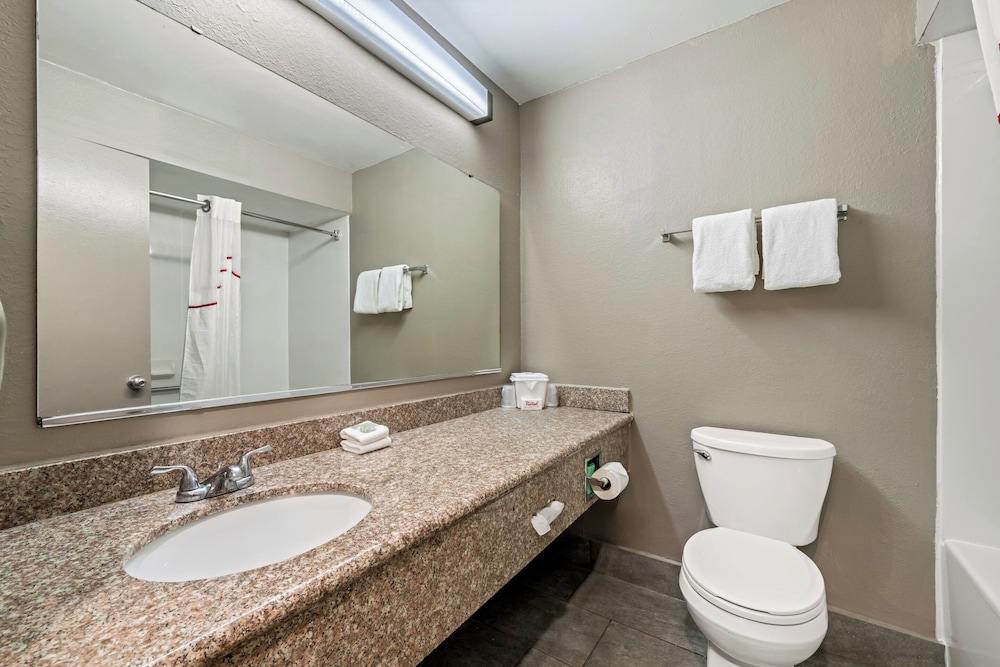 Red Roof Inn Charlotte University - photo 21