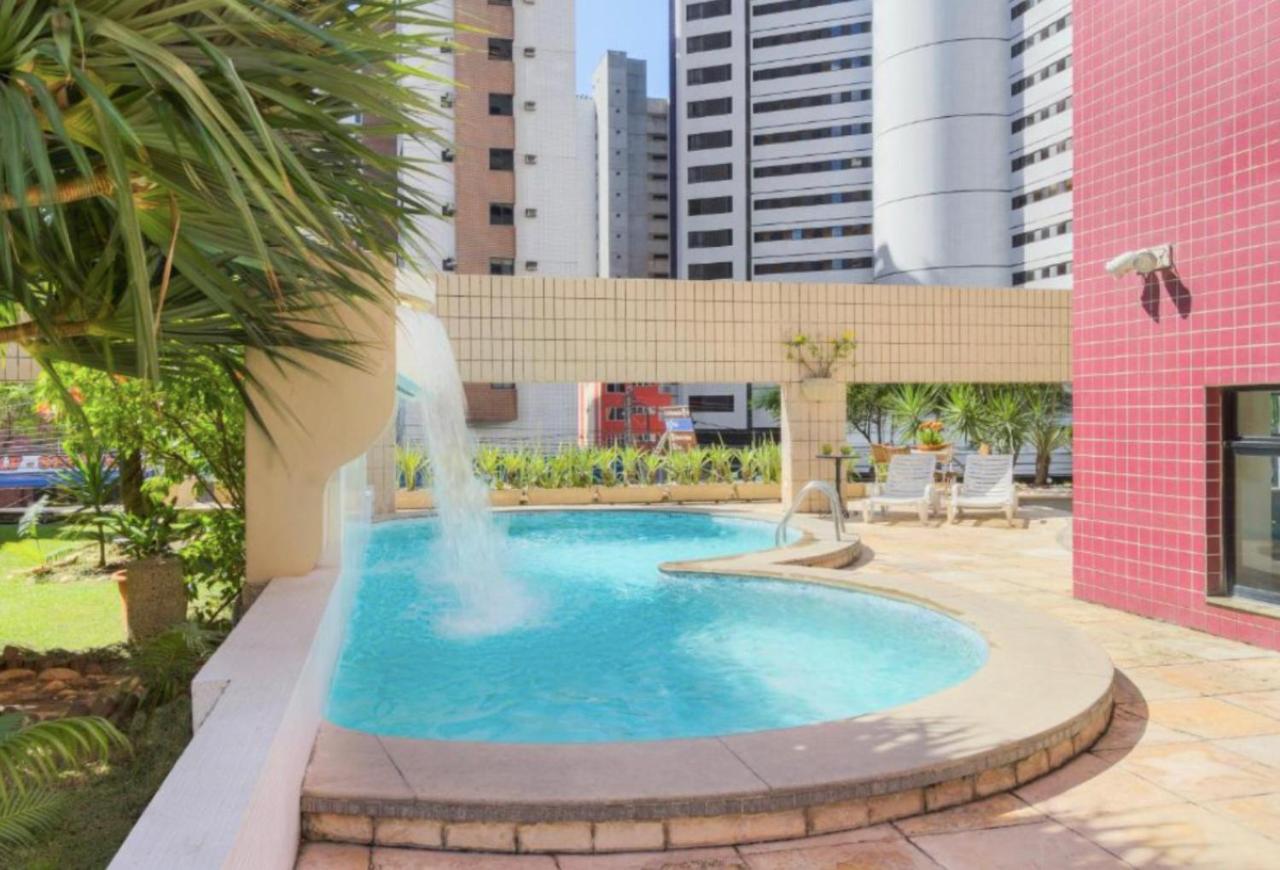 Vista Alta 150 metros BEIRA MAR Garagem Recepção 24horas Smart TV Cozinha Completa Ar Condicionado Sala e Quarto Internet 100Mb Upload e 50Mb Download — 4-Star Luxury Hotel in Fortaleza, Brasil