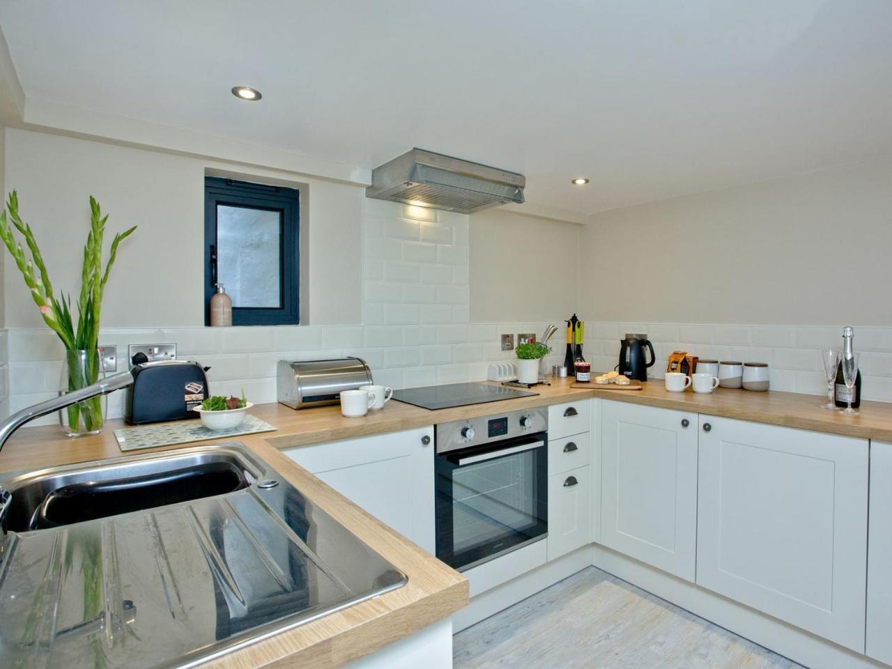 Bay Tree Uk13577 — Tavistock — photo 4