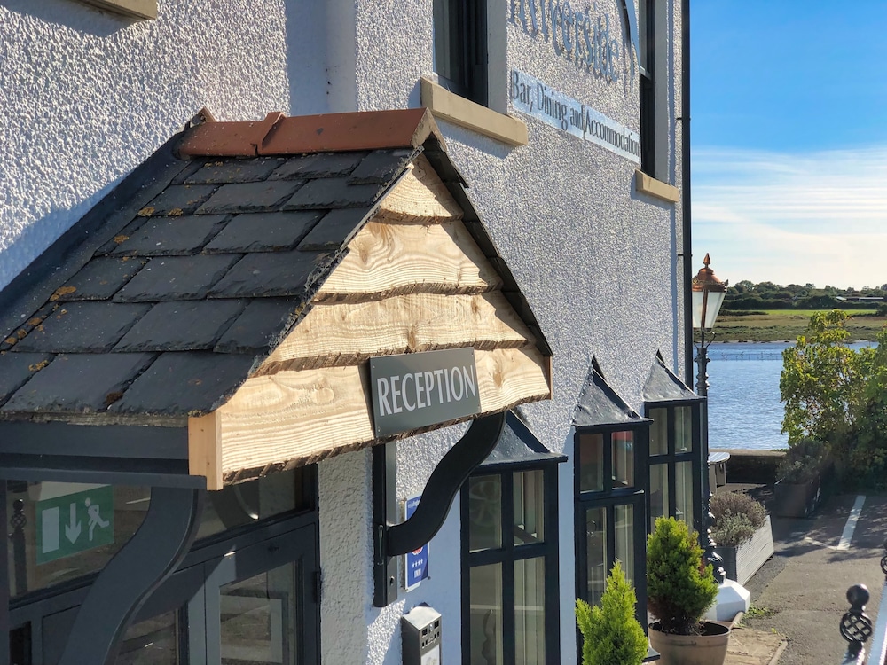 Shard Riverside Hotel Bar & Restaurant — Poulton Le Fylde — photo 2