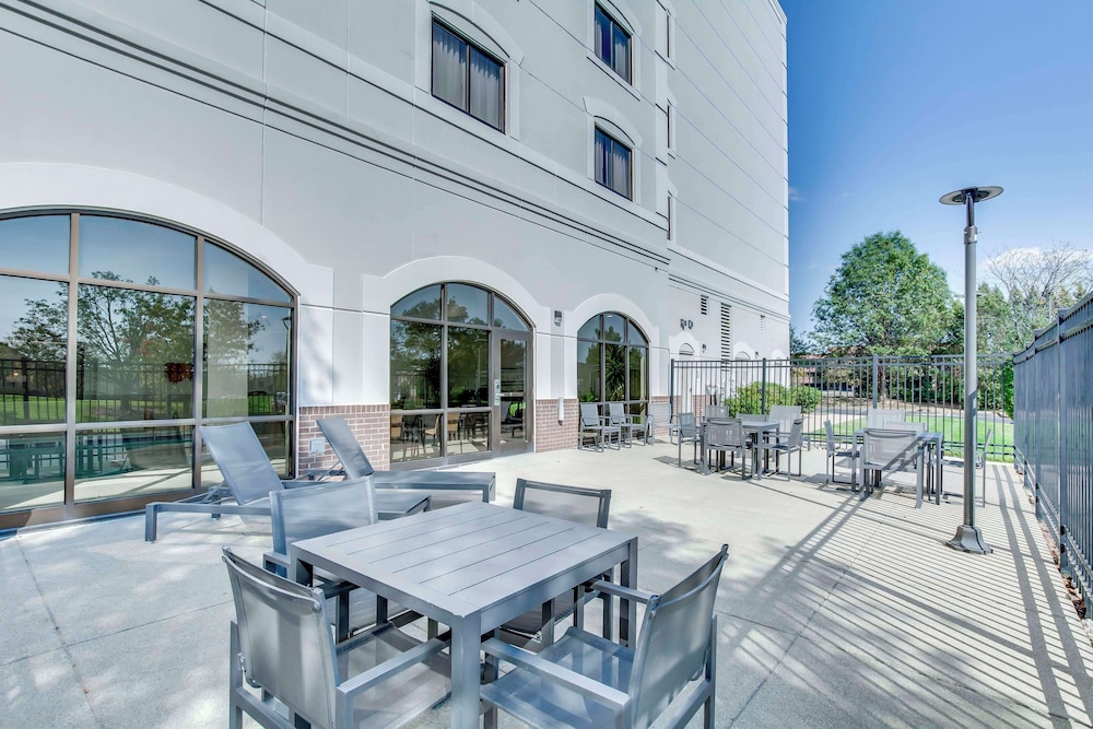 Embassy Suites Louisville East - photo 126