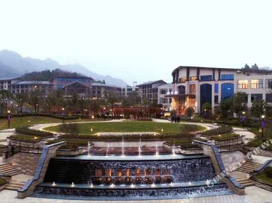 Xiuhe Hot Spring Holiday Hotel — hotel in Xiushui
