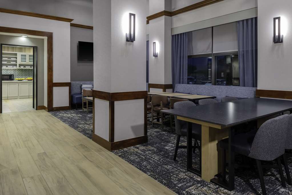 Hyatt Place Dallas Arlington - photo 23