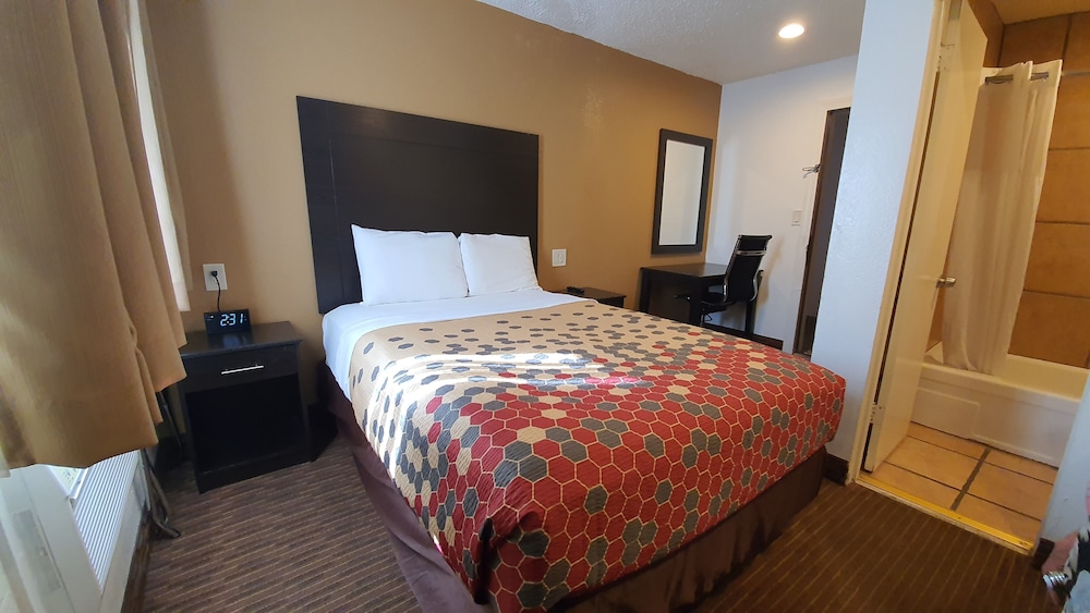 Rodeway Inn Flagstaff Downtown - photo 7