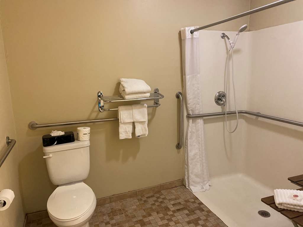 SureStay Plus by Best Western Jonestown Lebanon Valley - photo 13