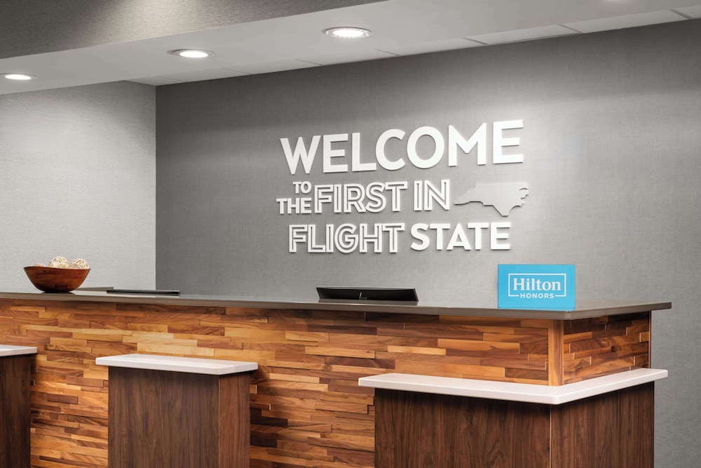 Hampton Inn Spring Lake Fayetteville - photo 8