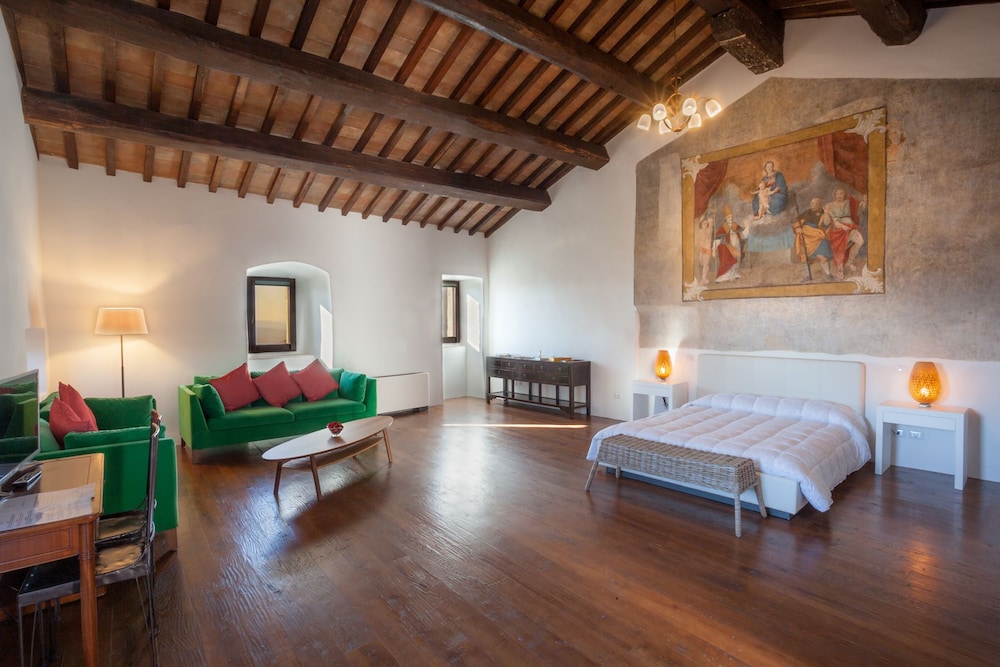 Il Castello Di Campello — hotel in Campello Sul Clitunno