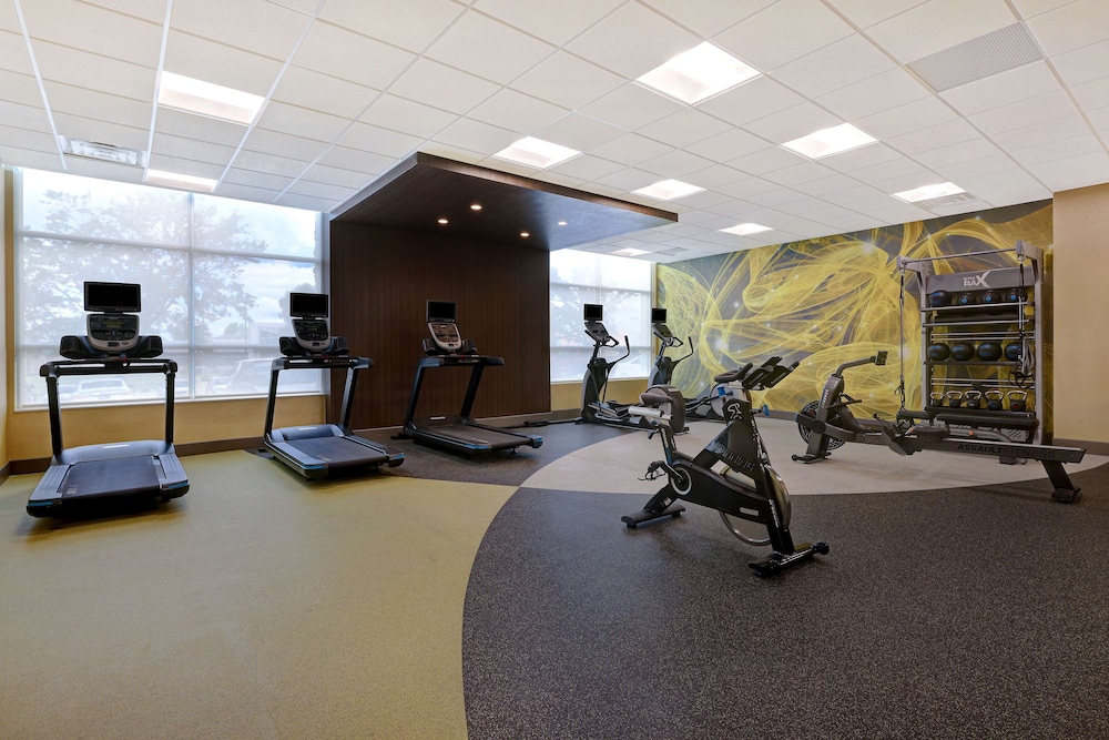 Hilton Garden Inn Cedar Rapids - photo 40