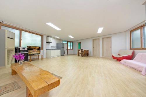 Hotel Kamomil - carbon neutral hotel in Durres