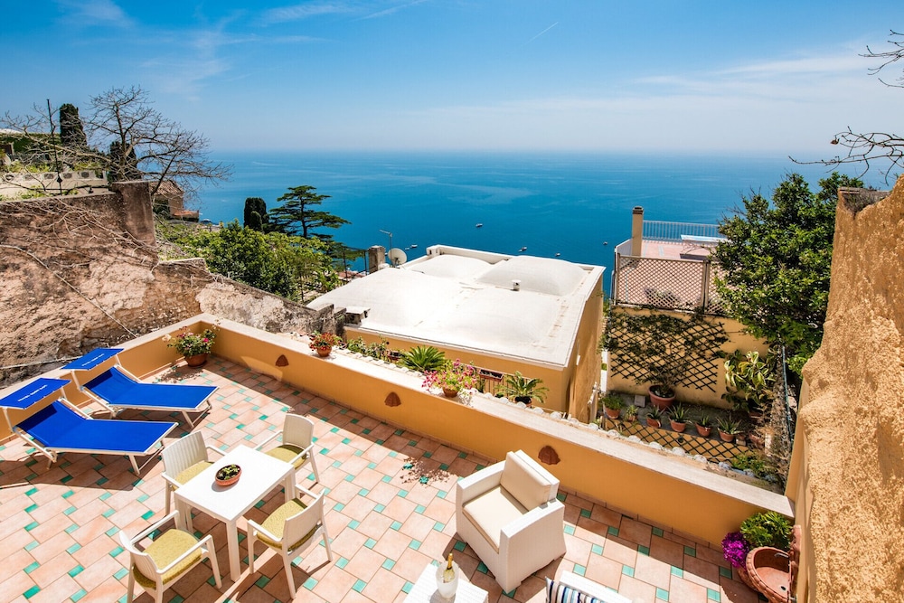 Casa Chiesa Nuova — 4-Star Luxury Hotel in Positano, Italy