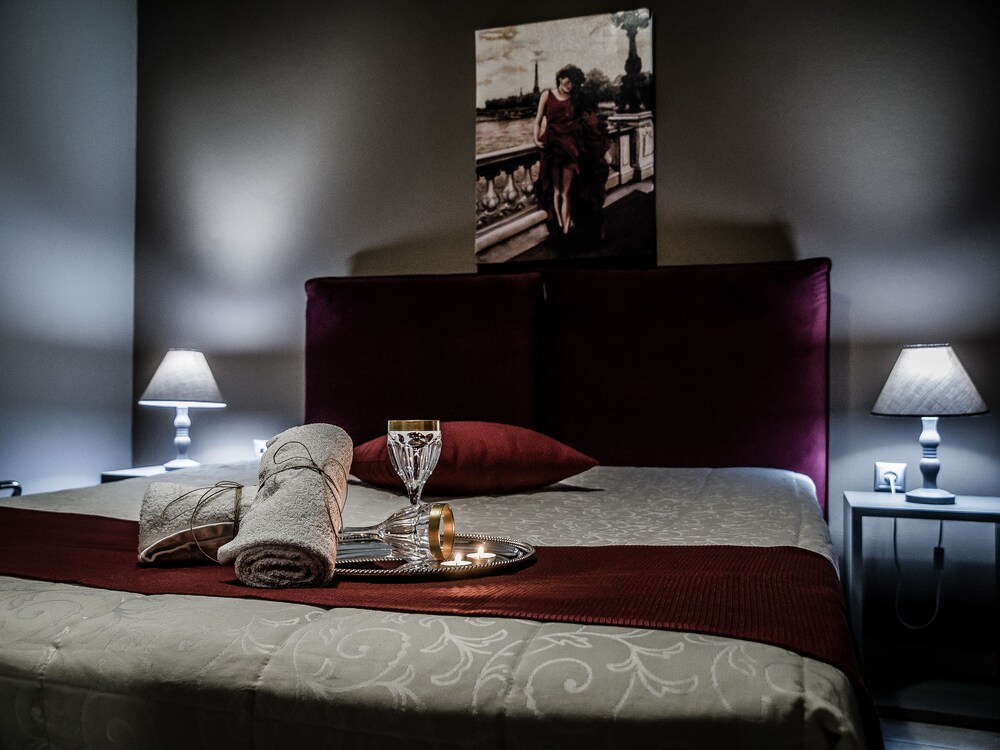 Gina's Studios - carbon neutral hotel in Aliveri
