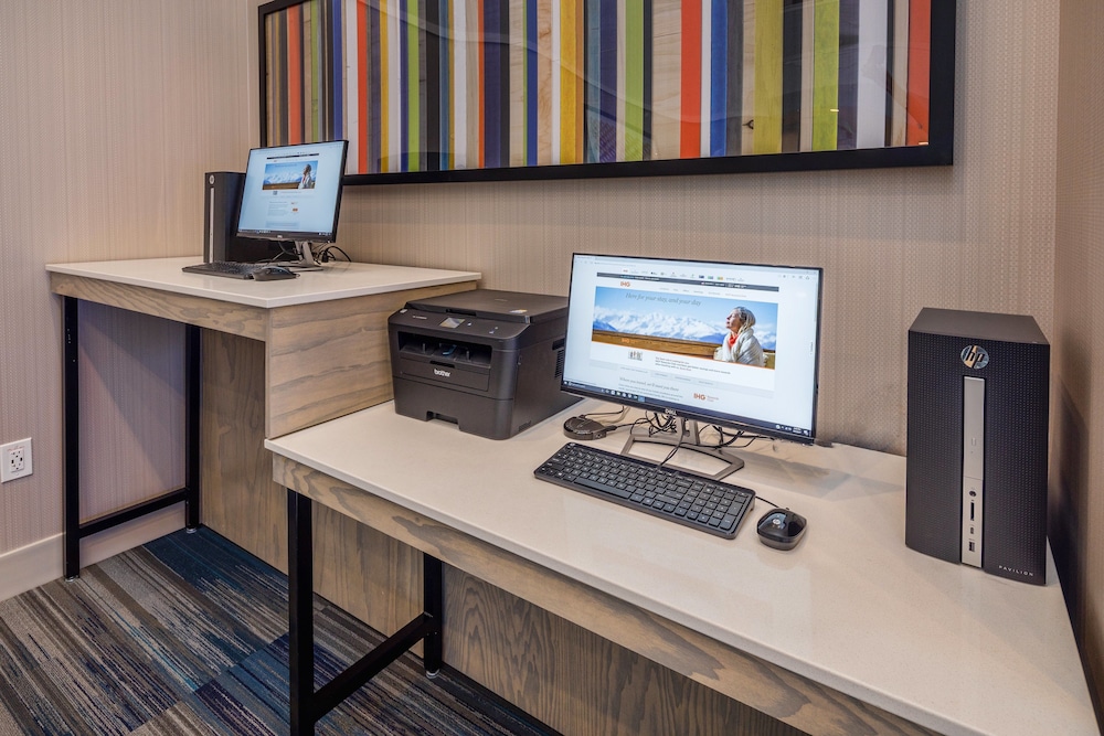 Holiday Inn Express Sunnyvale Silicon Valley by IHG - photo 49