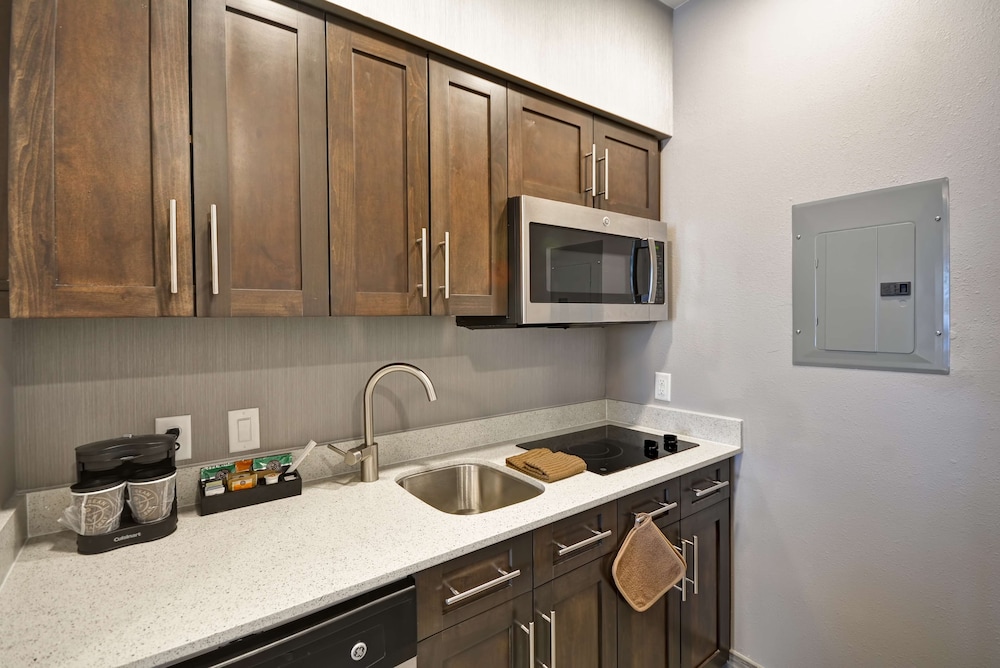 Homewood Suites by Hilton Conroe - photo 14