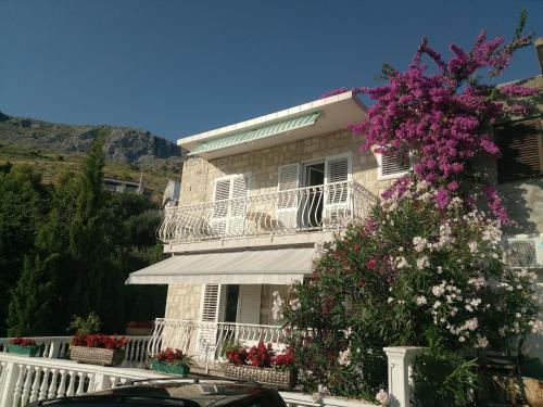 Stan 150m From the sea A1 kat in Dugi Rat, Croatia