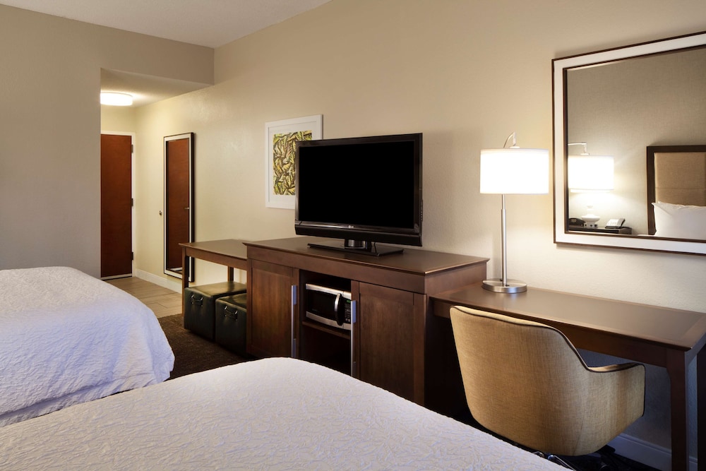 Hampton Inn Lawrenceville - photo 16