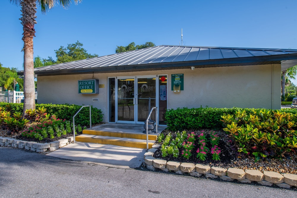 Tampa East RV Resort Campground - photo 2
