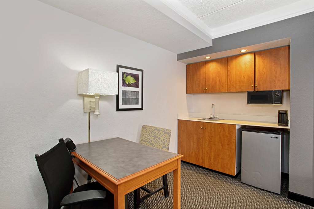 La Quinta Inn by Wyndham Denver Golden - photo 31